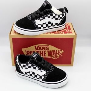 ❌Sold❌ Vans Ward Slip-on Black Sneakers Size 8 toddler’s